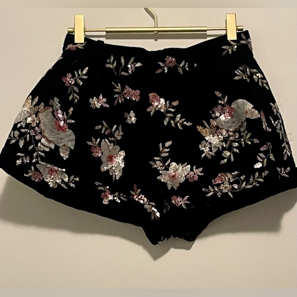Saint Laurent Embellished Shorts - Picture 6 of 7